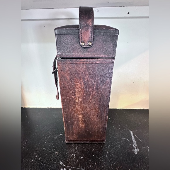 Vintage Wooden Leather Wine Carrier with Handle - Picture 7 of 10